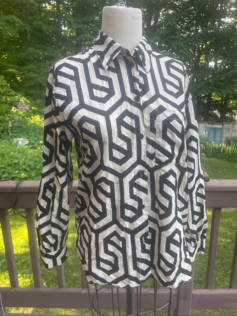 Black & cream Geometric Button-Up Shirt